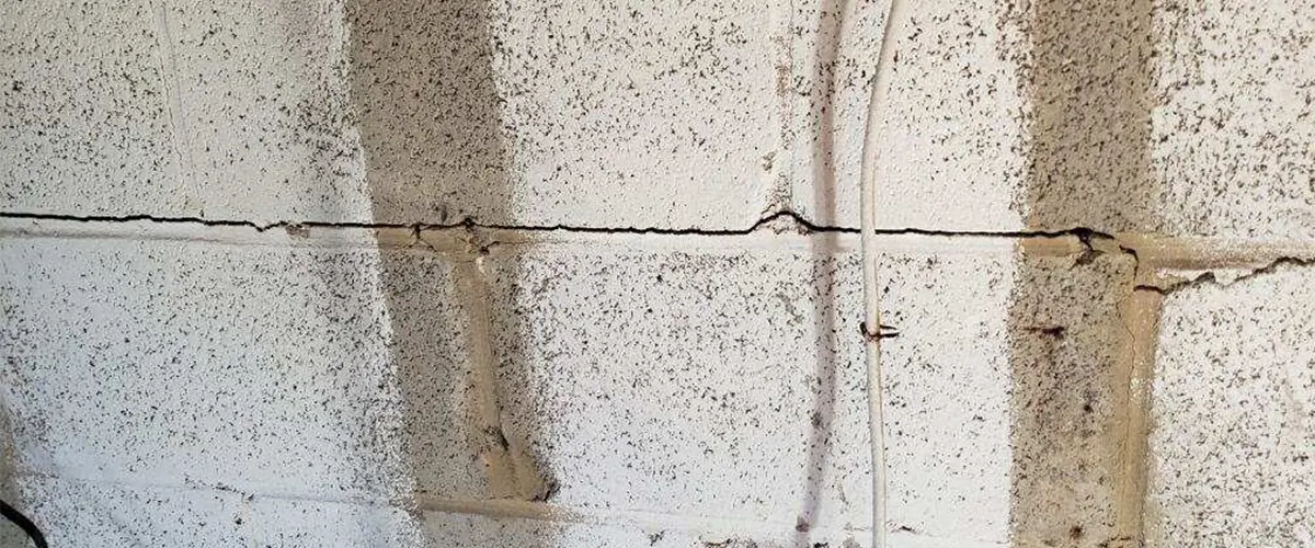 Foundation crack